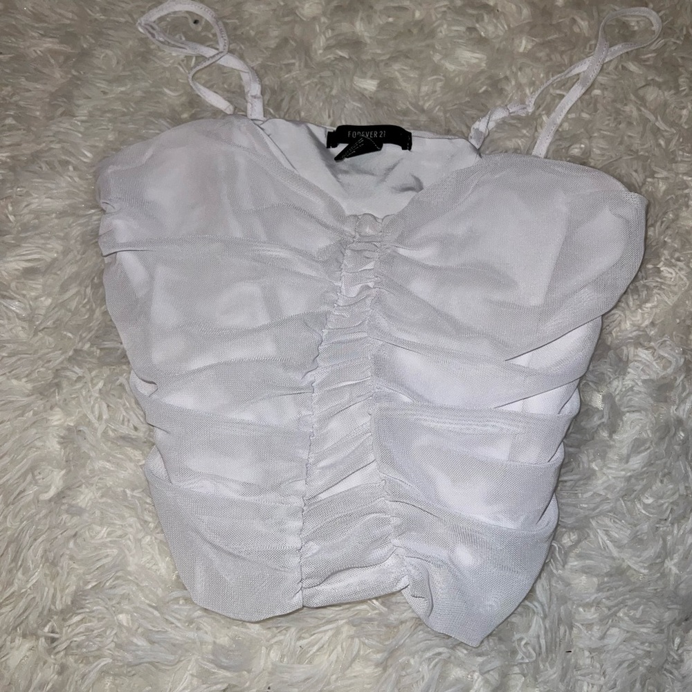 Forever 21 white cropped scrunch top